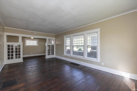 Tiny photo for 1001 Purdum Street, Kokomo, IN 46901 (MLS # 202629155)