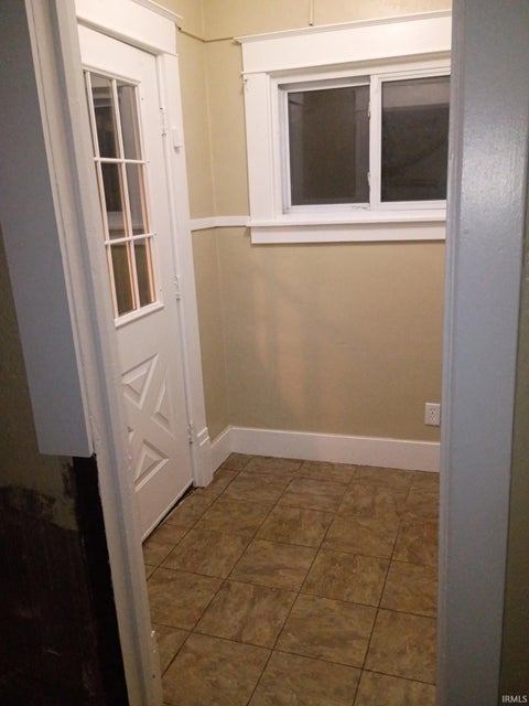 Tiny photo for 1001 Purdum Street, Kokomo, IN 46901 (MLS # 202629155)