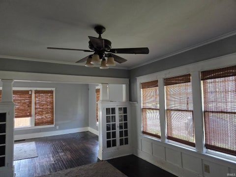 Tiny photo for 1001 Purdum Street, Kokomo, IN 46901 (MLS # 202629155)