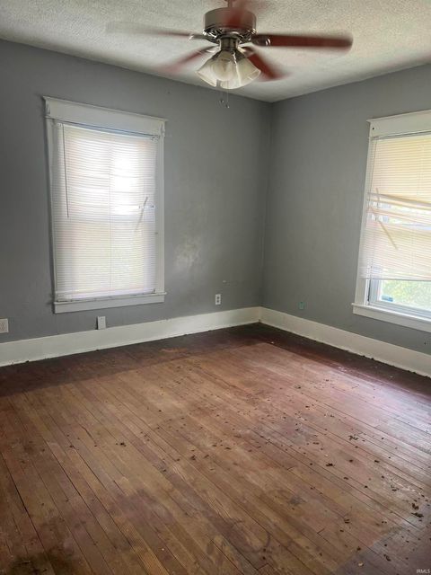 Tiny photo for 1001 Purdum Street, Kokomo, IN 46901 (MLS # 202629155)