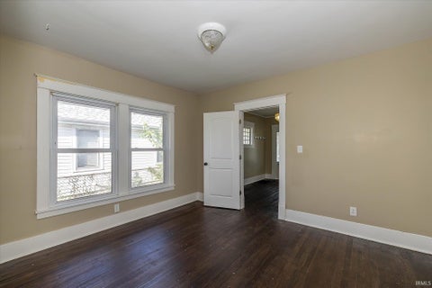 Tiny photo for 1001 Purdum Street, Kokomo, IN 46901 (MLS # 202629155)