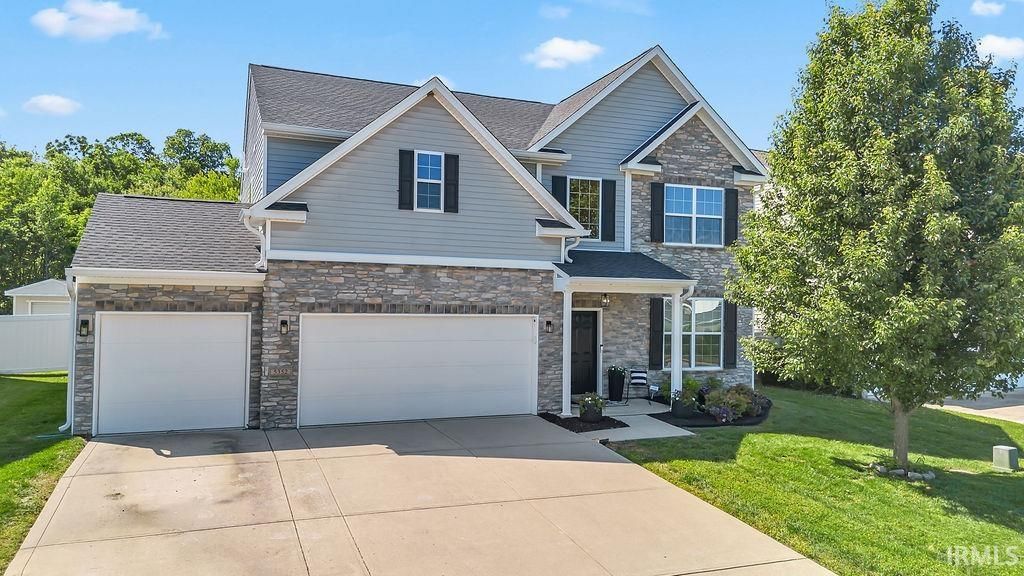 Photo of 5352 W Hoge Drive, Bloomington, IN 47403 (MLS # 202621213)