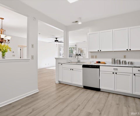 Tiny photo for 3707 E Barrington Drive #D204, Bloomington, IN 47408 (MLS # 202638760)