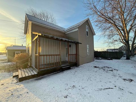 Tiny photo for 204 Grant Street, Royal Center, IN 46978 (MLS # 202533571)