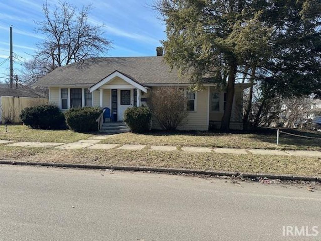 Photo of 1148 E Dayton Street, South Bend, IN 46613 (MLS # 202607539)