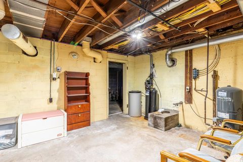 Tiny photo for 14106 E State Road 37, New Haven, IN 46774 (MLS # 202627839)