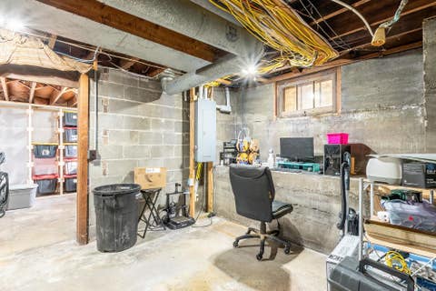 Tiny photo for 14106 E State Road 37, New Haven, IN 46774 (MLS # 202627839)