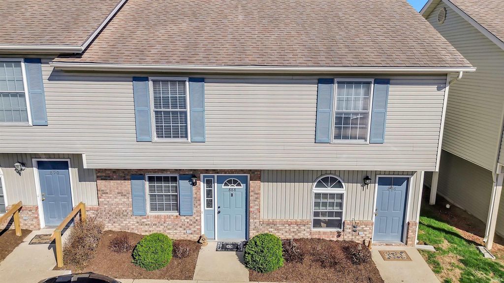 Photo of 888 E Sherwood Hills Drive, Bloomington, IN 47401 (MLS # 202609377)