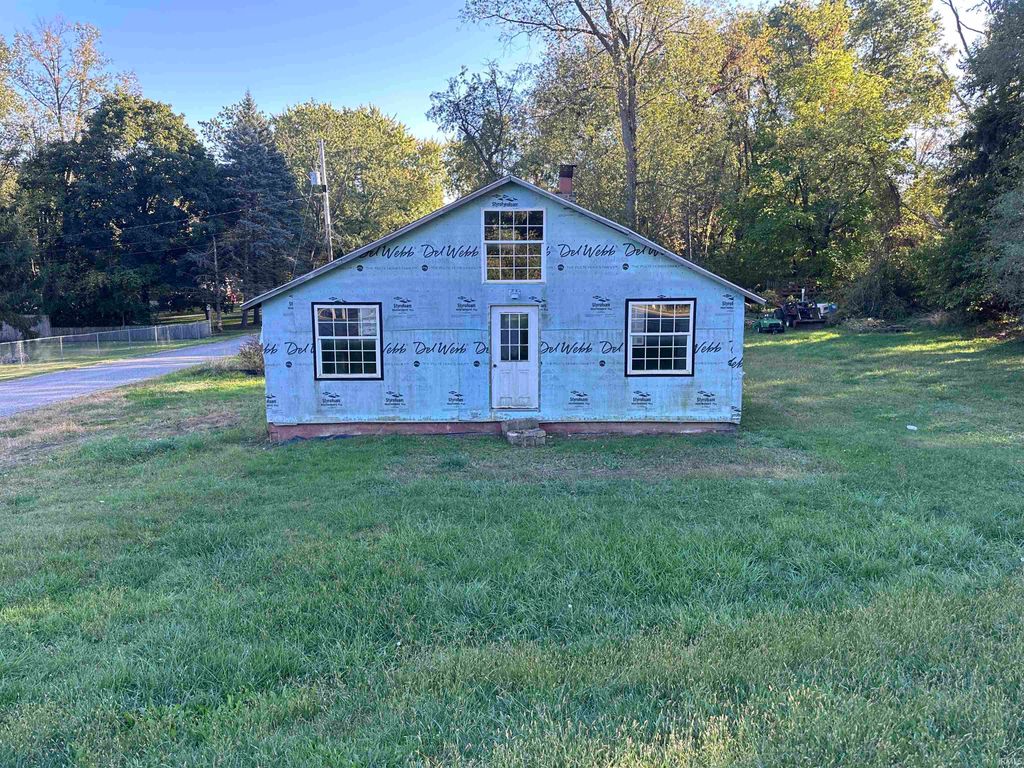 Photo of 26428 Us Highway 20 Hwy, South Bend, IN 46628 (MLS # 202541705)