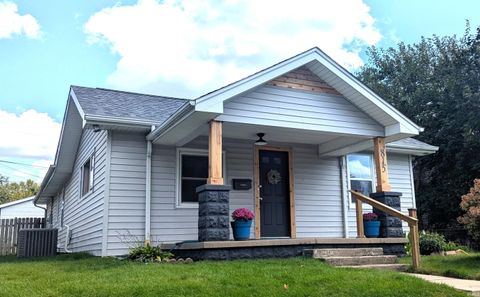 Photo of 815 S 19th Street, Lafayette, IN 47905 (MLS # 202536234)