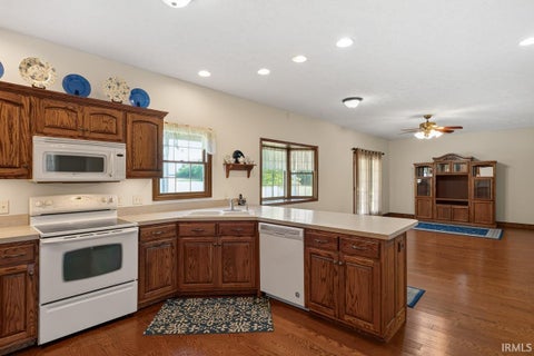 Tiny photo for 3482 W 650 S, Rossville, IN 46065 (MLS # 202619308)