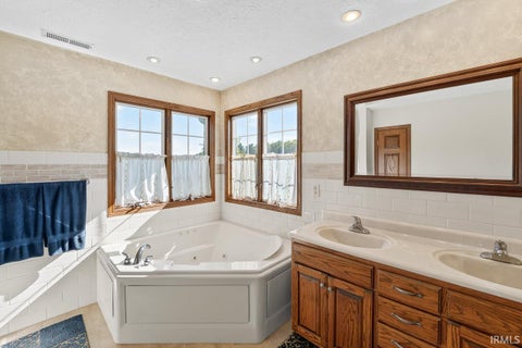 Tiny photo for 3482 W 650 S, Rossville, IN 46065 (MLS # 202619308)