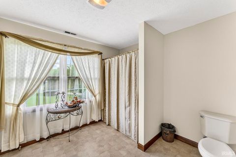 Tiny photo for 3482 W 650 S, Rossville, IN 46065 (MLS # 202619308)