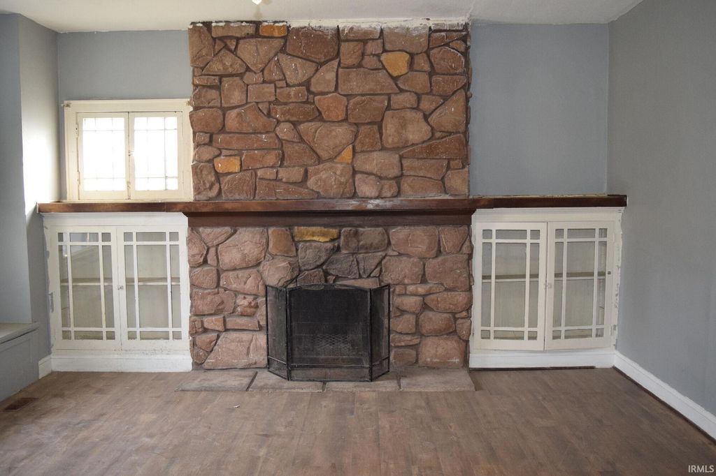 Photo of 709 S Kentucky Avenue, Evansville, IN 47714 (MLS # 202602105)