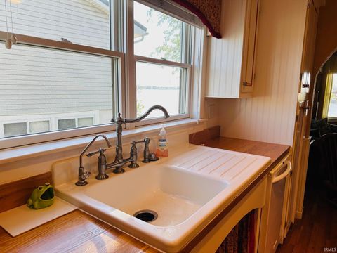 Tiny photo for 2215 E State Rd 14 Highway, Rochester, IN 46975 (MLS # 202540927)