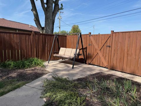 Tiny photo for 2215 E State Rd 14 Highway, Rochester, IN 46975 (MLS # 202540927)