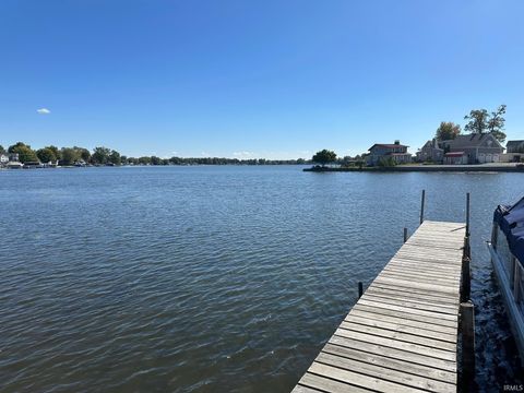 Tiny photo for 2215 E State Rd 14 Highway, Rochester, IN 46975 (MLS # 202540927)