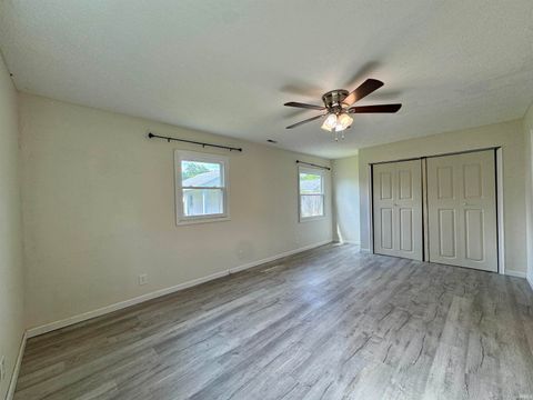 Tiny photo for 1005 E Fischer Street, Kokomo, IN 46901 (MLS # 202618193)