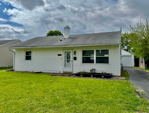 Photo of 1005 E Fischer Street, Kokomo, IN 46901 (MLS # 202618193)