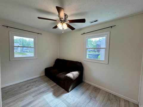 Tiny photo for 1005 E Fischer Street, Kokomo, IN 46901 (MLS # 202618193)