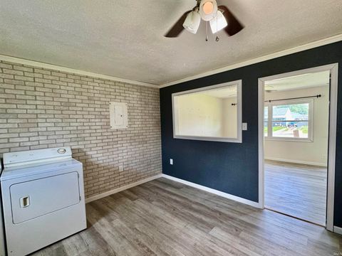 Tiny photo for 1005 E Fischer Street, Kokomo, IN 46901 (MLS # 202618193)