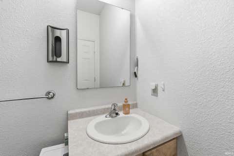 Tiny photo for 4567 Carador Lane, Lafayette, IN 47909 (MLS # 202632989)