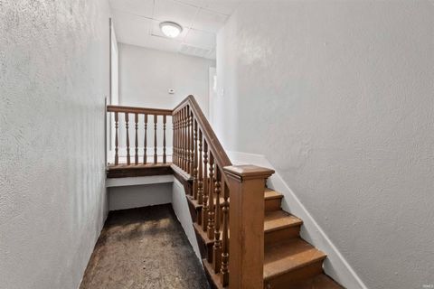 Tiny photo for 424 Byron Street, Huntington, IN 46750 (MLS # 202627322)