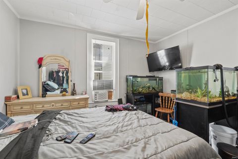 Tiny photo for 424 Byron Street, Huntington, IN 46750 (MLS # 202627322)