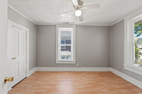 Tiny photo for 424 Byron Street, Huntington, IN 46750 (MLS # 202627322)