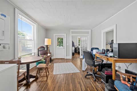 Tiny photo for 424 Byron Street, Huntington, IN 46750 (MLS # 202627322)