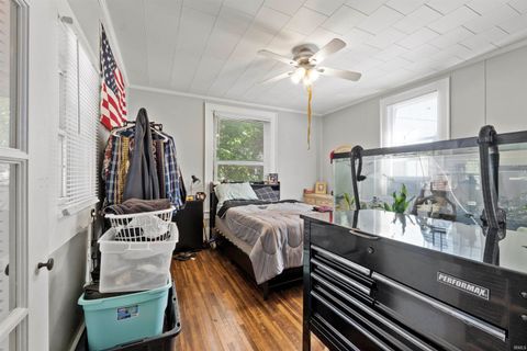Tiny photo for 424 Byron Street, Huntington, IN 46750 (MLS # 202627322)