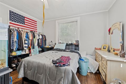 Tiny photo for 424 Byron Street, Huntington, IN 46750 (MLS # 202627322)