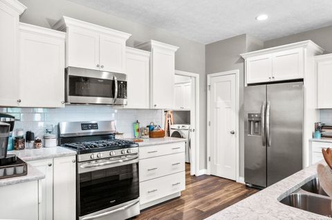 Tiny photo for 321 Hayloft Drive, West Lafayette, IN 47906 (MLS # 202618452)