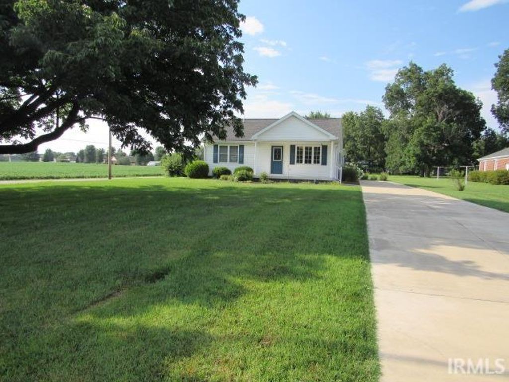 Photo of 9000 Old Hwy 62, Mount Vernon, IN 47620 (MLS # 202628919)