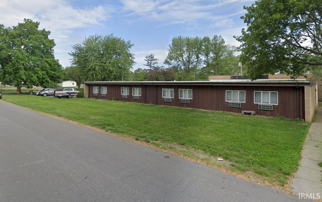 Photo of 952 Walnut Street, Nappanee, IN 46550 (MLS # 202636733)
