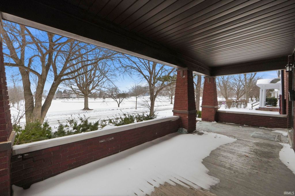 Photo of 204 E Suttenfield Street, Fort Wayne, IN 46803 (MLS # 202603857)