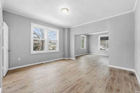 Tiny photo for 204 E Suttenfield Street, Fort Wayne, IN 46803 (MLS # 202603857)