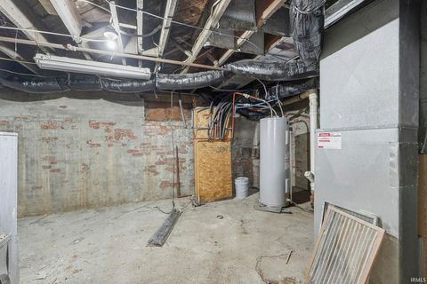 Tiny photo for 204 E Suttenfield Street, Fort Wayne, IN 46803 (MLS # 202603857)