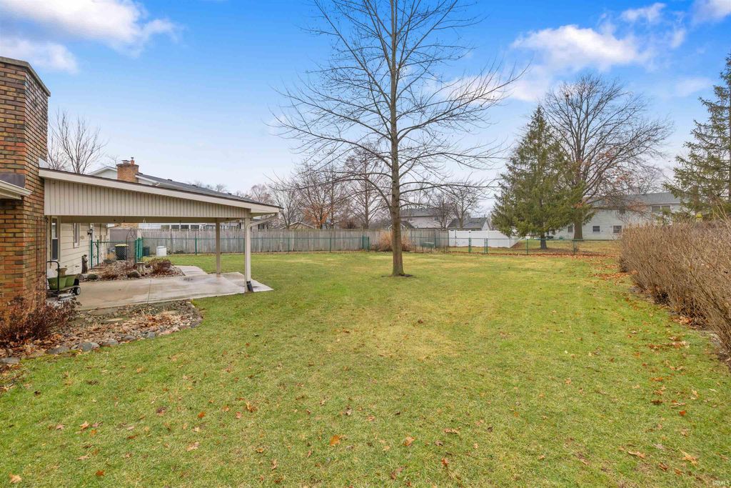 Photo of 3111 Marias Drive, Fort Wayne, IN 46815 (MLS # 202600612)