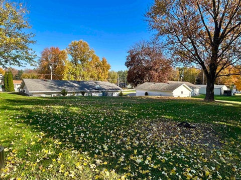 Tiny photo for 801 W Market Street, Pierceton, IN 46562 (MLS # 202644878)