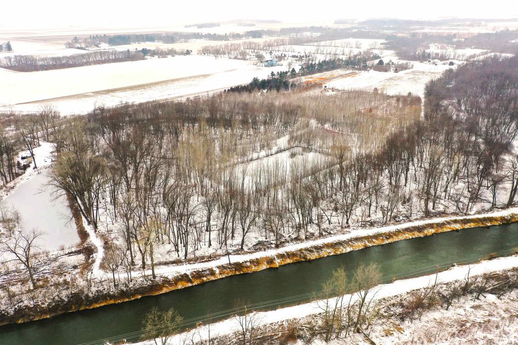 Photo of 18351 S State Road 39 Road #11, Hanna, IN 46340 (MLS # 202601986)