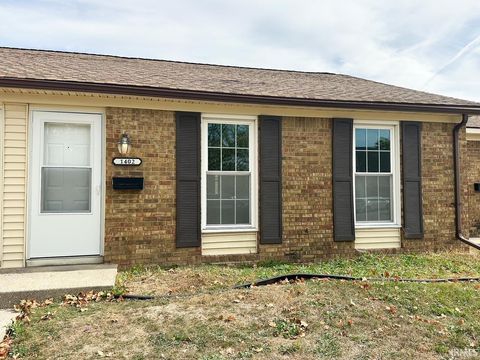 Photo of 1402 Dunham on Berkley, Kokomo, IN 46901 (MLS # 202542276)