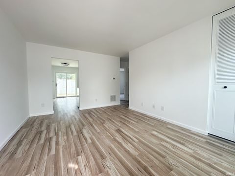 Tiny photo for 1402 Dunham on Berkley, Kokomo, IN 46901 (MLS # 202542276)