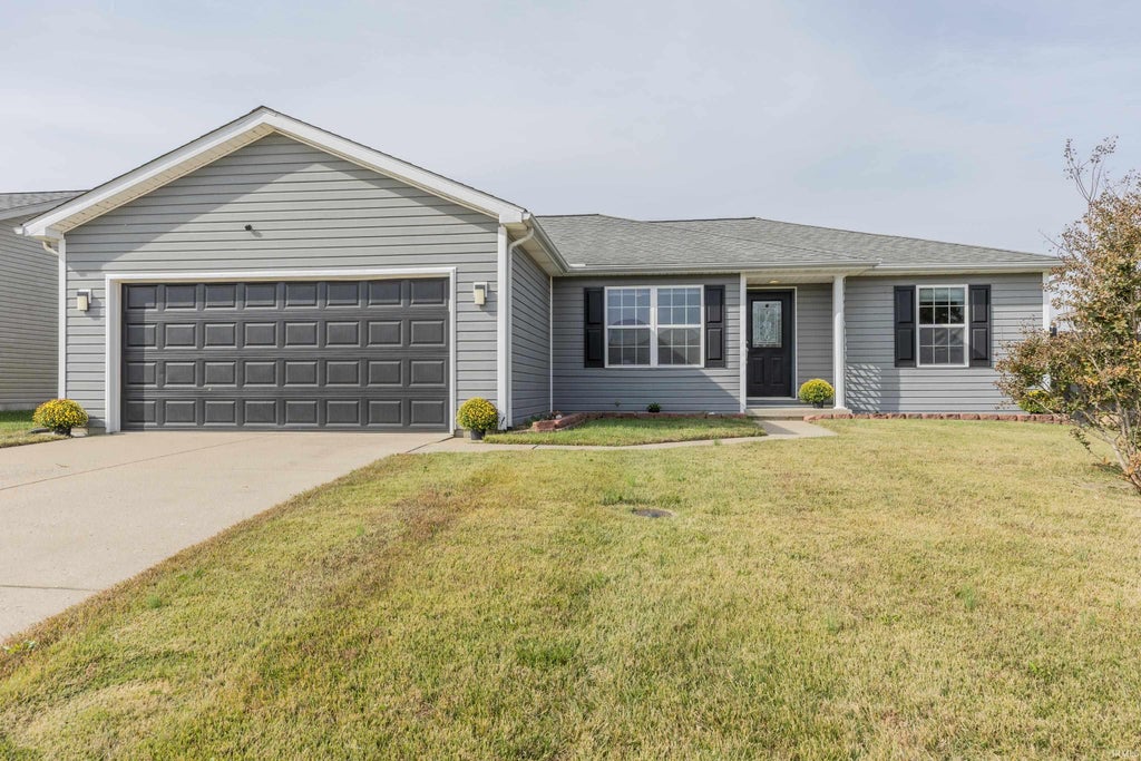 Photo of 12522 Cold Water Drive, Evansville, IN 47725 (MLS # 202644379)
