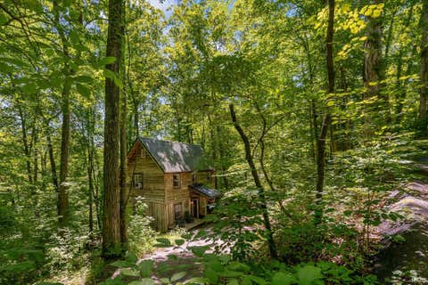 Photo of 833 Helmsburg Road, Nashville, IN 47448 (MLS # 202623926)