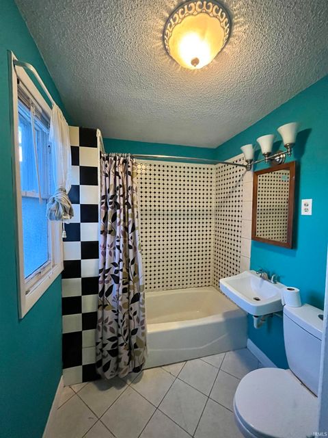 Tiny photo for 321 12th Street, Logansport, IN 46947 (MLS # 202602664)