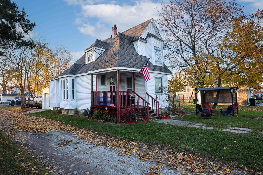 Photo of 108 S Sullivan St, Garrett, IN 46738 (MLS # 202546429)