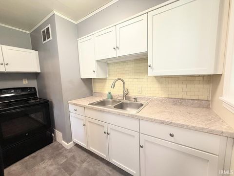 Tiny photo for 715 State Street, Logansport, IN 46947 (MLS # 202537404)