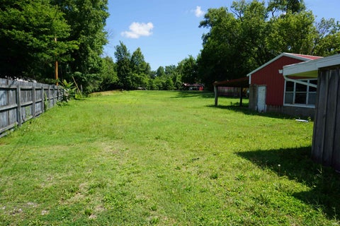 Tiny photo for 3901 Broadway Avenue, Evansville, IN 47712 (MLS # 202624818)