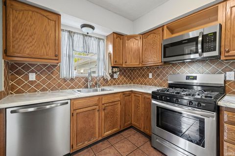 Tiny photo for 1639 Stanforth Avenue, Lafayette, IN 47905 (MLS # 202542911)